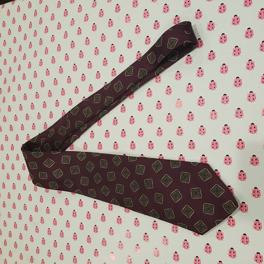 Niel Martin, Mens Neck tie EUC